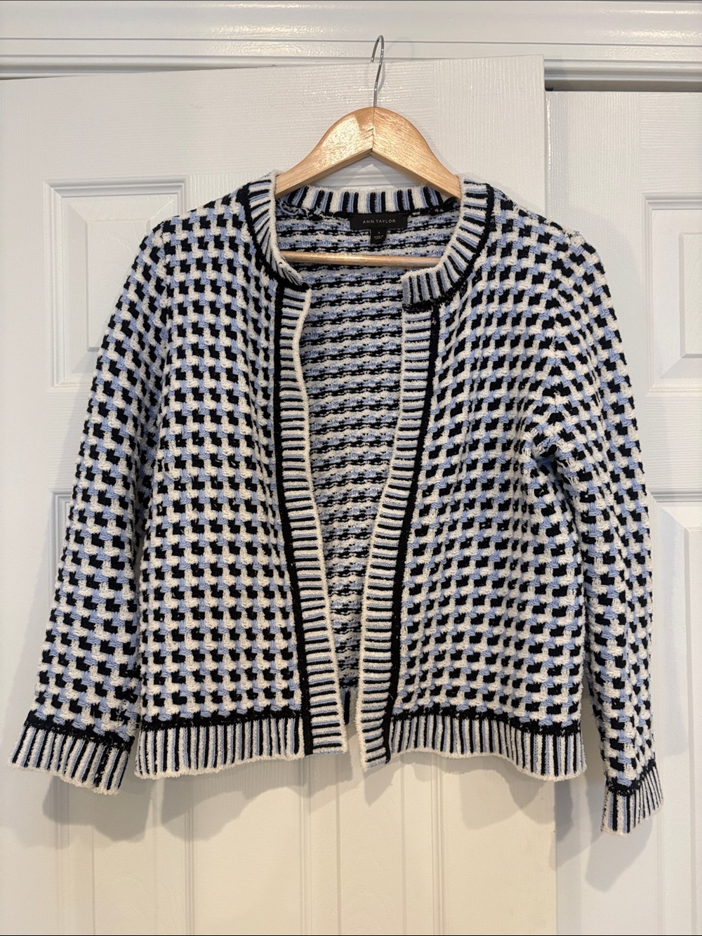 Ann Taylor Blue and White Pattern Sweater